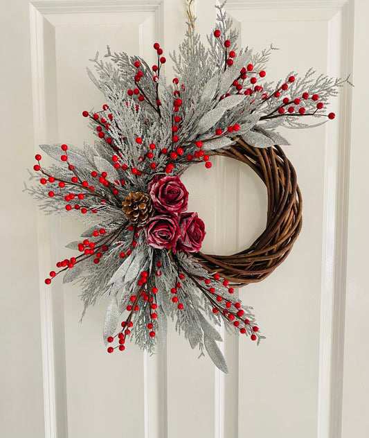 Frosted Willow Wreath ***PRE ORDER ONLY DELIVERY WEEK OF NOV 17th ***